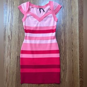Guess bodycon ombré striped cut out back dress pink red coral sz M like new